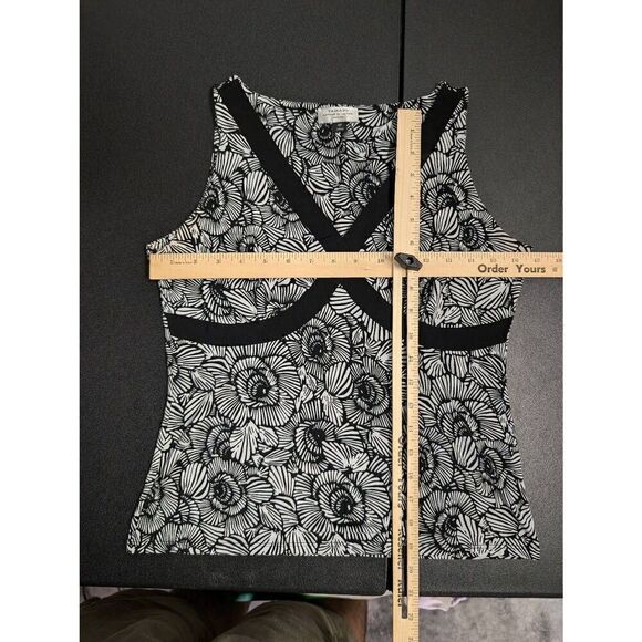 TAHARI Women's Lightweight Stretch Black and White Printed Tank Top Multicolor S - Picture 4 of 4